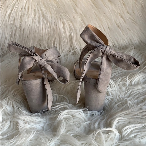 Women’s sz 8 Who What Wear Heels - Picture 2 of 3